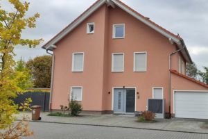 Hasselroth: Exklusives Einfamilienhaus mit Villencharakter in verkehrsberuhigter Sackgasse!